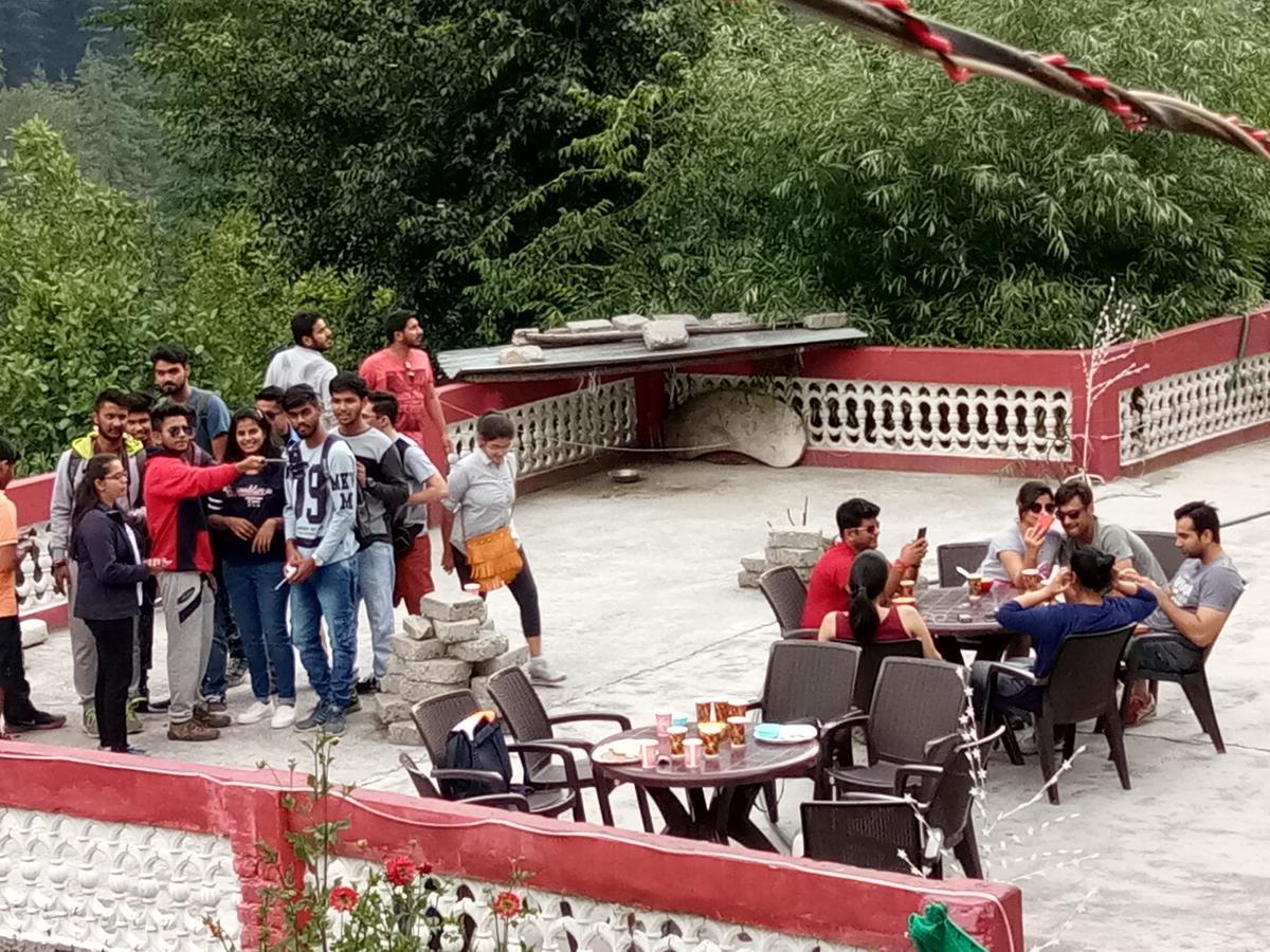 Moksha Hotel Kasol Exterior photo
